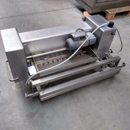 Oka chocolate cutter 